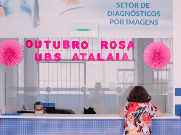 Outubro Rosa tem ações de prevenção e cuidados com a saúde da mulher em Cotia