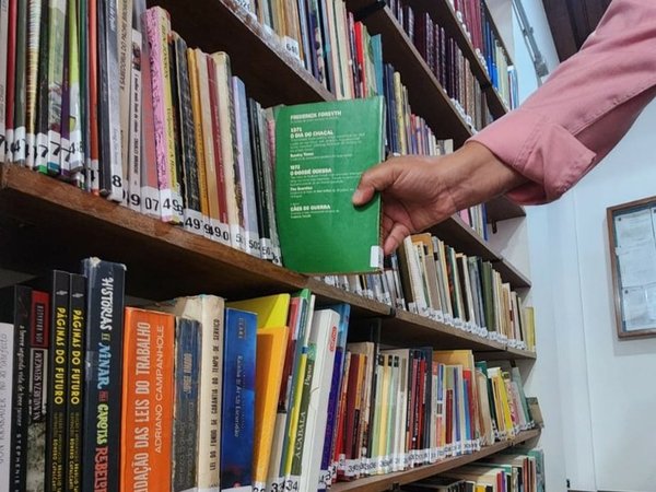 1001 livros pra você: Biblioteca Solidária da Câmara Municipal alcança novo marco