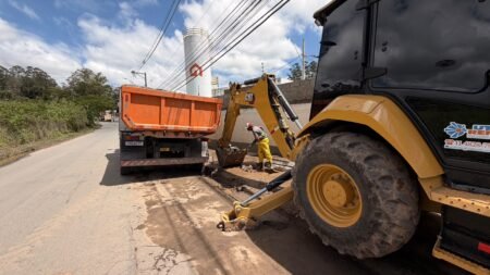 Equipes de zeladoria atuam em ruas, praças e espaços públicos da cidade